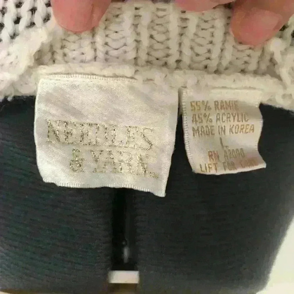 VTG Needles and Yarn White Chunky Knit Sweater with Flowers Women large - Picture 5 of 6